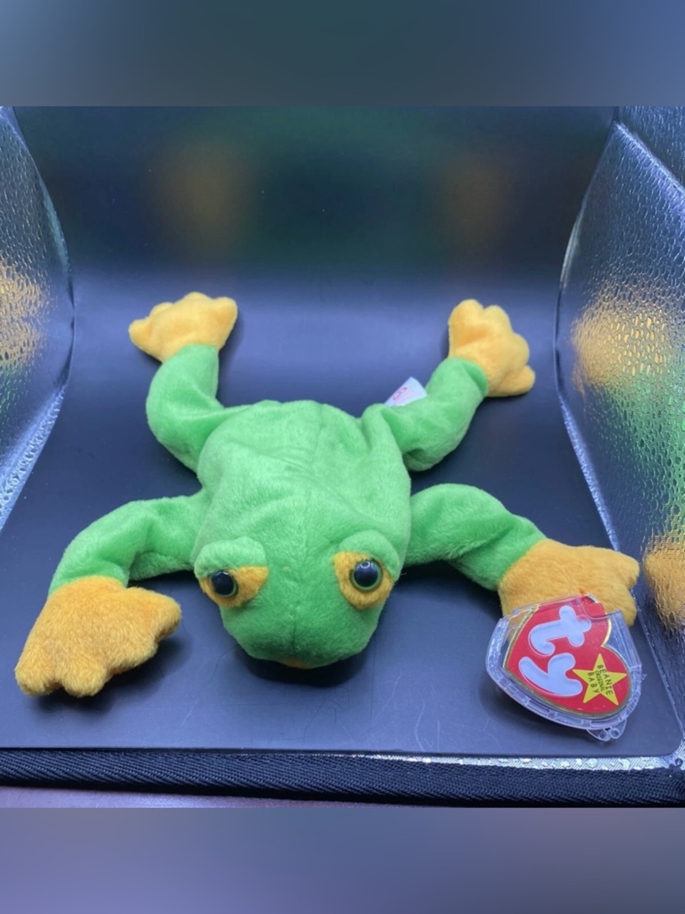 Smoochy the Frog TY Beanie Baby NWT
